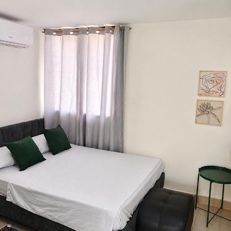 Rodadero, Apartamento Cerca al Mar con Piscina - Two-Bedroom Family Apartment - 5