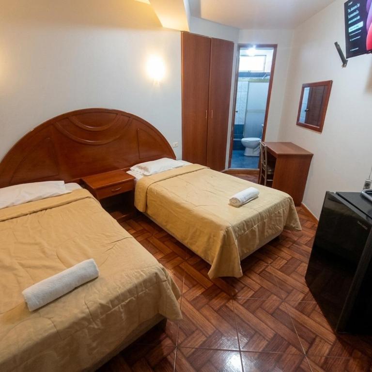 Hotel Plaza Grau - Twin Room - 5