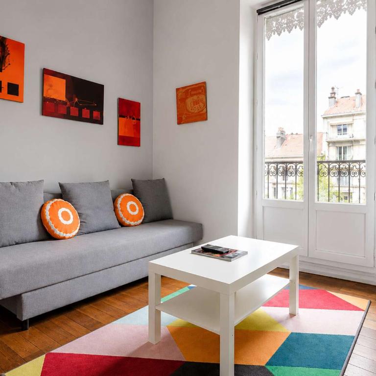 Jeanne • T2 lumineux avec balcon • centre de Grenoble • Quartier Estacade • tram à pied - Appartamento con 1 Camera da Letto e Balcone - 2
