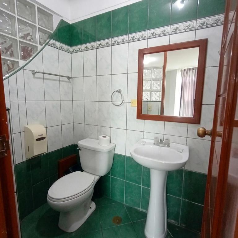 Hotel Plaza Grau - Twin Room - 3