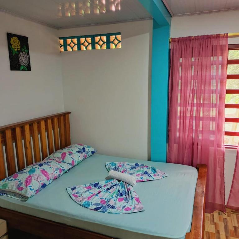 La Orquídea Cabañas - Habitación Triple con baño privado - 9