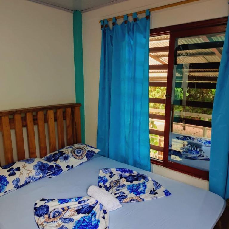 La Orquídea Cabañas - Habitación Triple con baño privado - 11