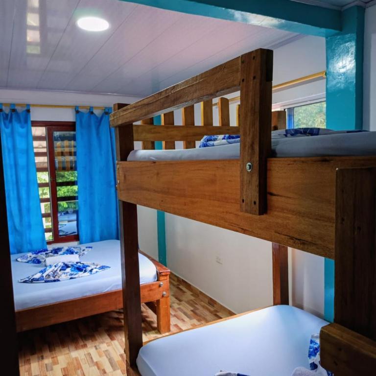 La Orquídea Cabañas - Habitación Triple con baño privado - 7