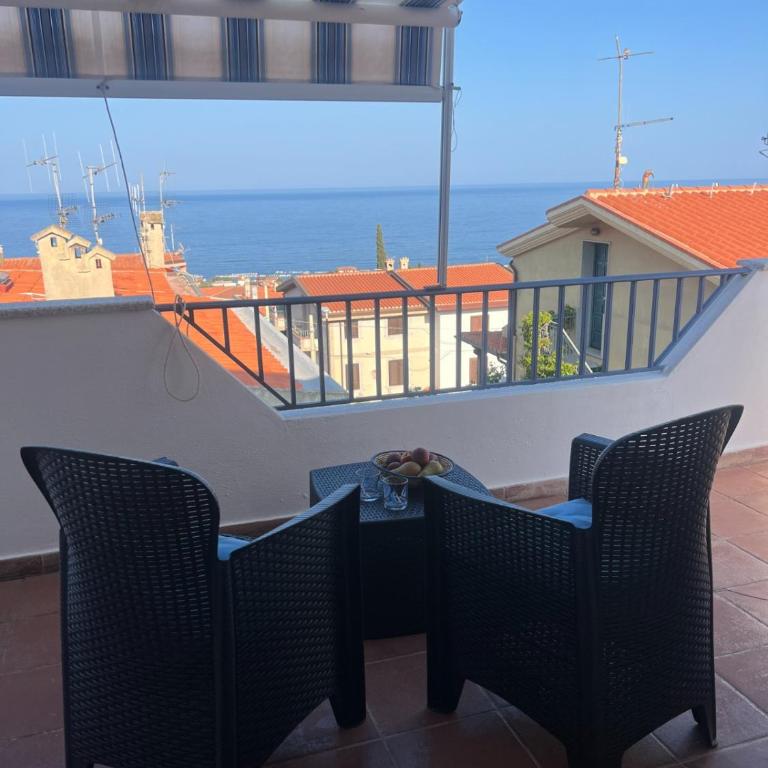 Vista Mare - Appartamento con 2 Camere da Letto - 8