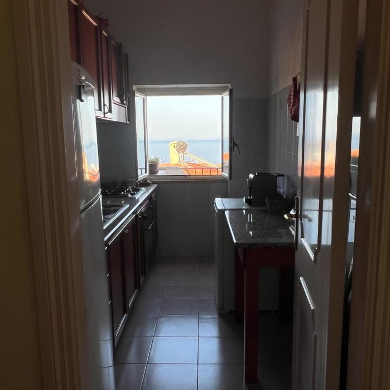 Vista Mare - Appartamento con 2 Camere da Letto - 9