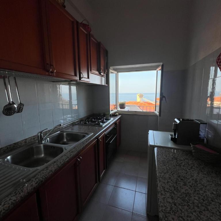 Vista Mare - Appartamento con 2 Camere da Letto - 14
