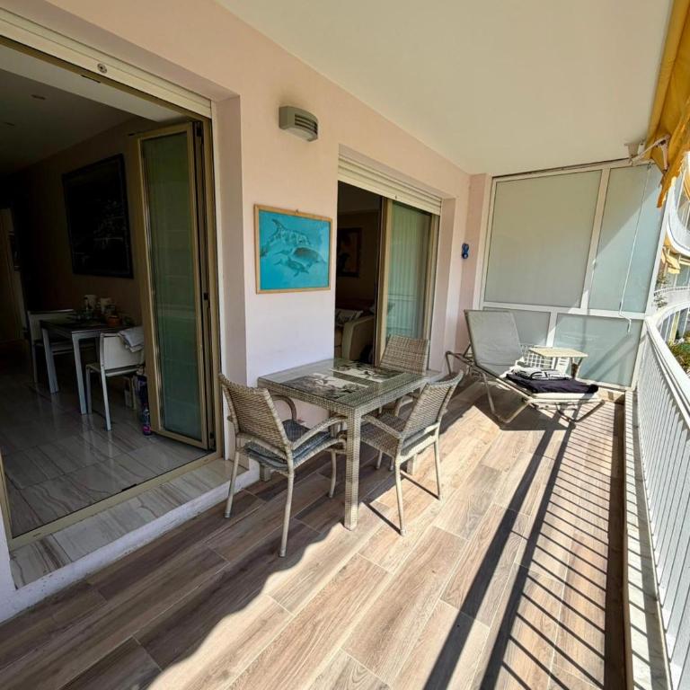 Appartement Élégant avec Terrace et Parking Privé - Appartement 1 Chambre - 12