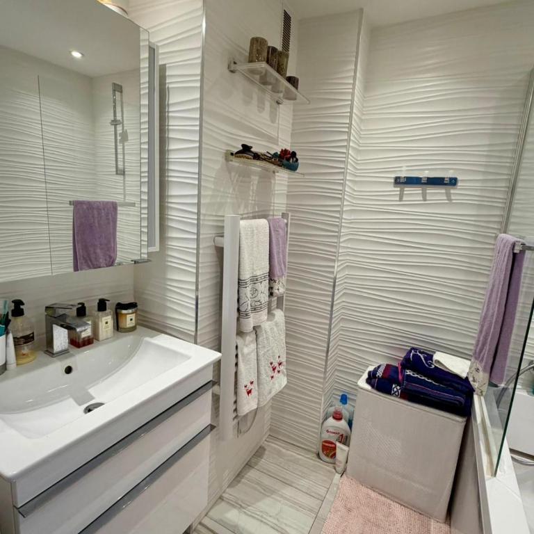 Appartement Élégant avec Terrace et Parking Privé - Appartement 1 Chambre - 14