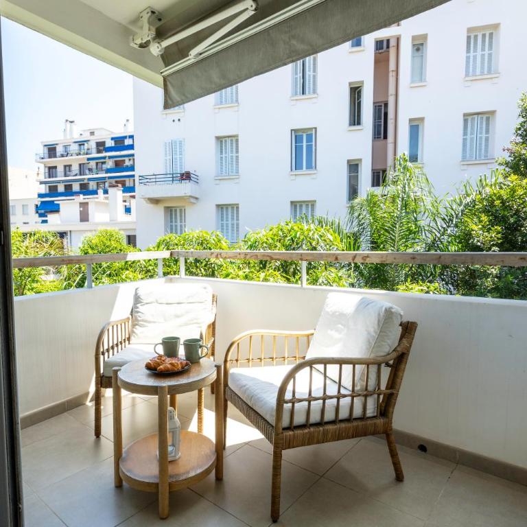 Juan-les-Pins 2-room apartment - Apartment mit 1 Schlafzimmer - 47