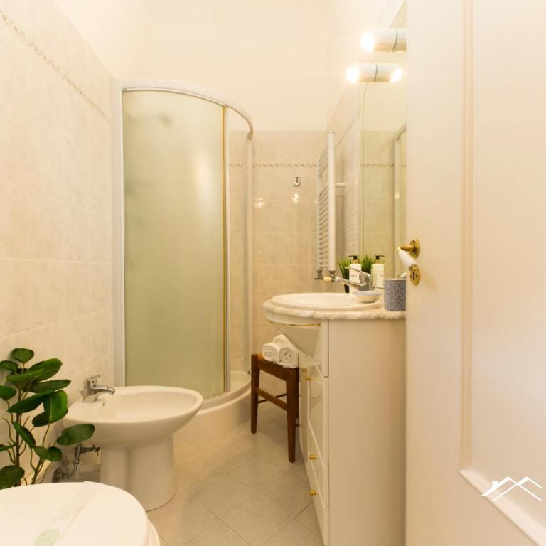 City Center -2BR -Free WiFi -By Tilo - Appartamento Deluxe - 9