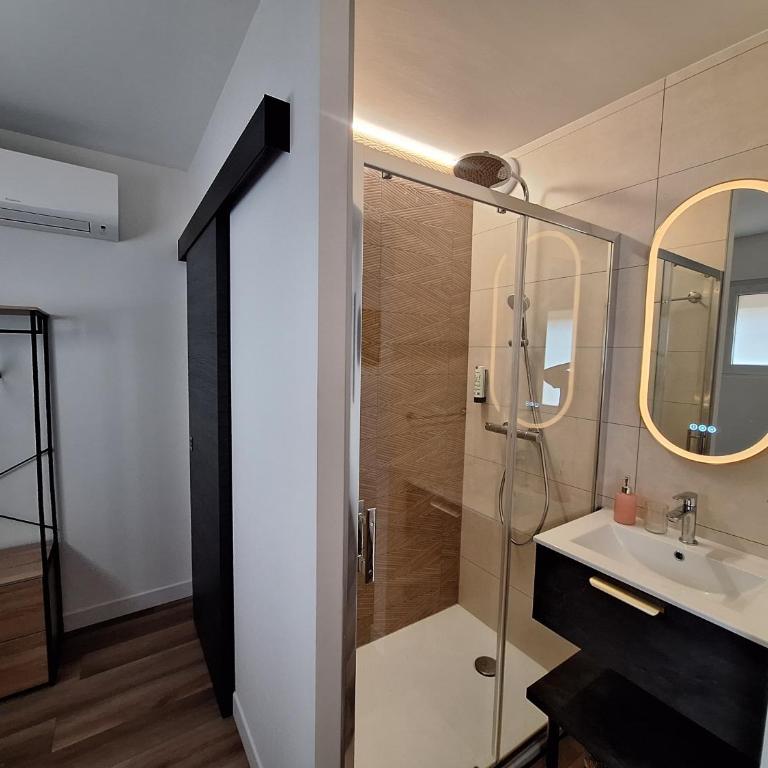 Villa Pesona - Chambre Double avec Salle de Bains Privative - 5