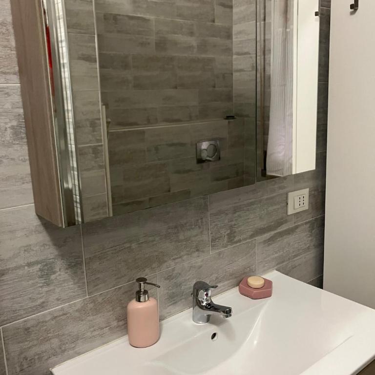 Piazza D'Armi Apartament - Appartamento con 1 Camera da Letto - 2