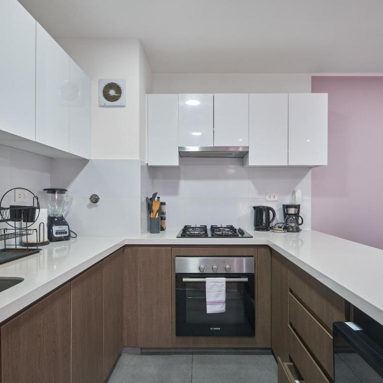Miraflores Spacious 3BR Near Larcomar by Geko - Three-Bedroom Standard Apartment - 11