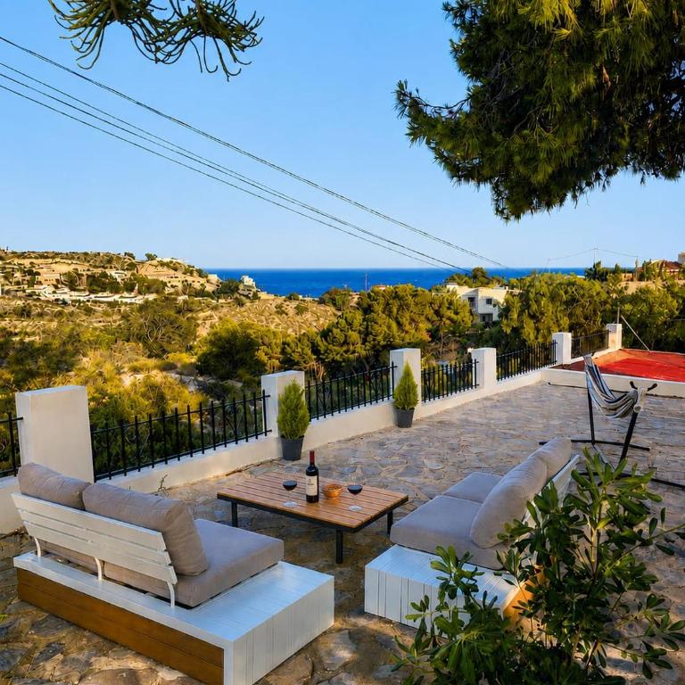 Luxury Sea View Villa - Private Pool - Near Beach - 3 min TRAM Alicante Benidorm - BBQ - Private Garden - Free Parking - Casa Vacanze - 3