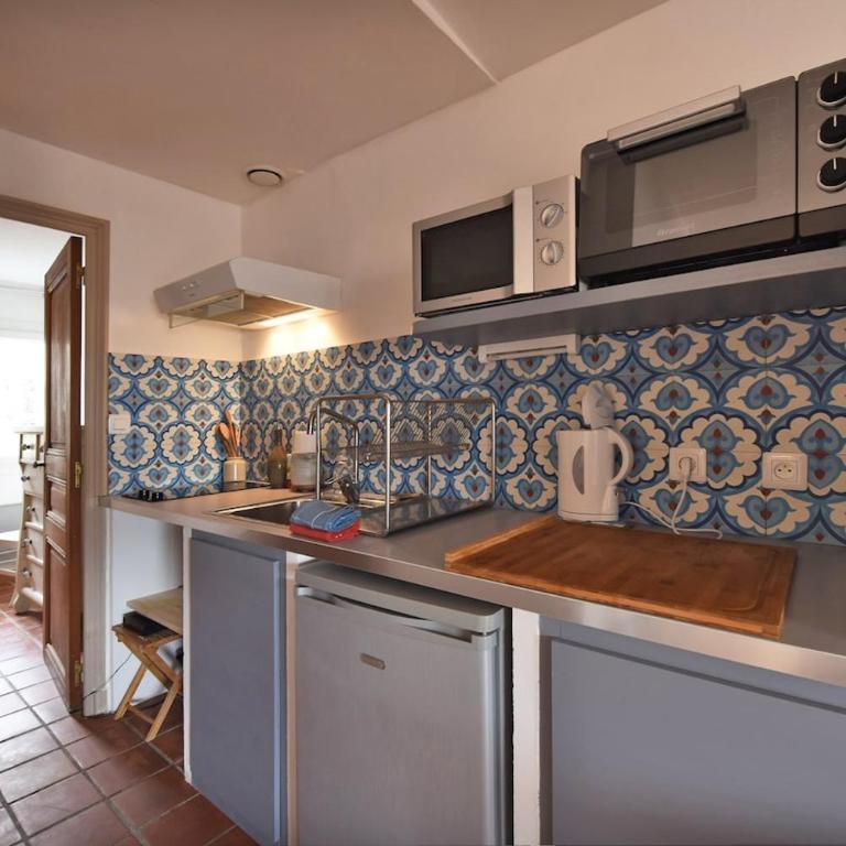 Apartment in Historic City Center, Place du Forum - Appartement 1 Chambre - 18