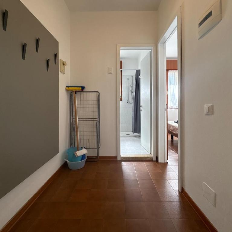 Oasi Azzurra, Giardino Privato con Piscina e BBQ - Appartamento con 2 Camere da Letto e Vista Piscina - 6
