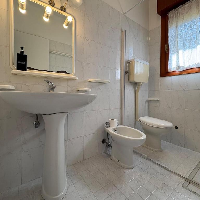 Oasi Azzurra, Giardino Privato con Piscina e BBQ - Appartamento con 2 Camere da Letto e Vista Piscina - 22