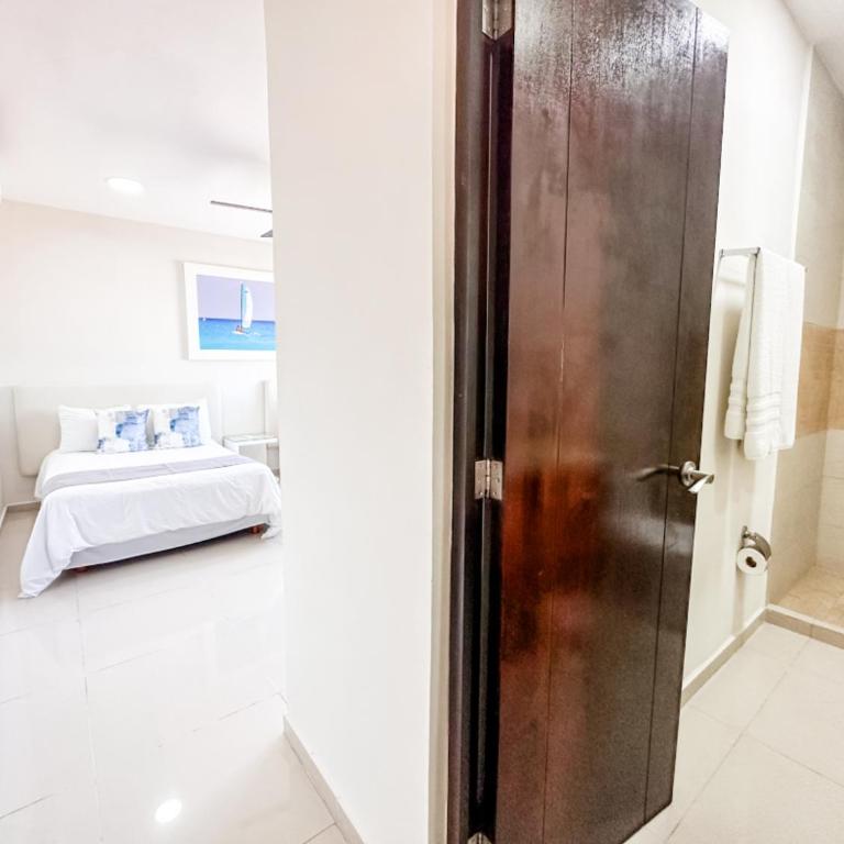 Sabbia Condos block from 5th - Appartement 3 Chambres - 6