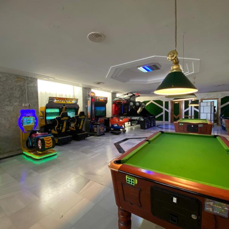 Suite Deluxe Benalbeach - Estudio Deluxe con cama grande - 19
