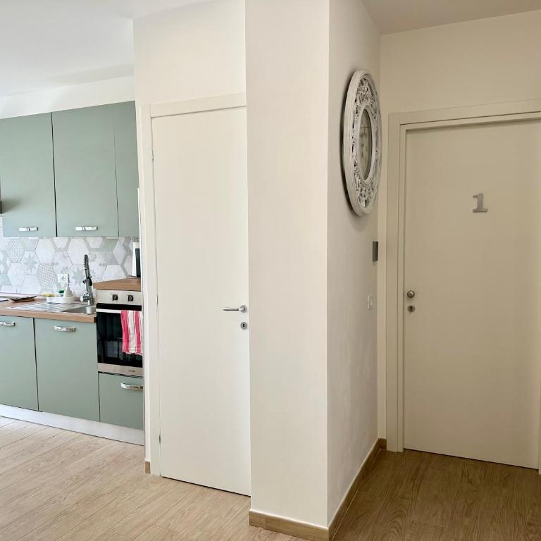 Monti Tiburtini Roma Guest House Apartment - Casa Vacanze con 3 Camere da Letto - 57