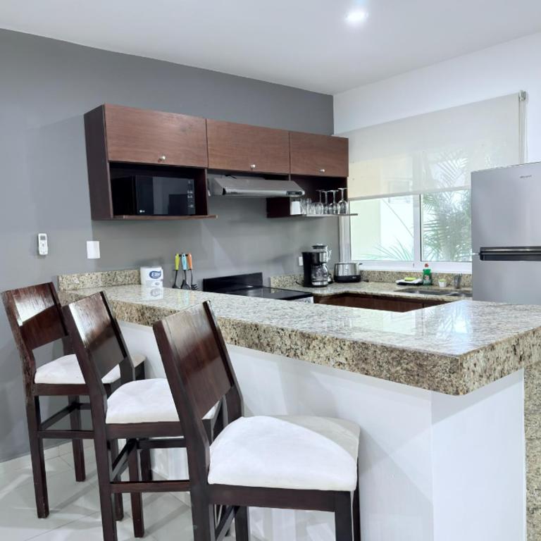 Sabbia Condos block from 5th - Appartement 2 Chambres - 25