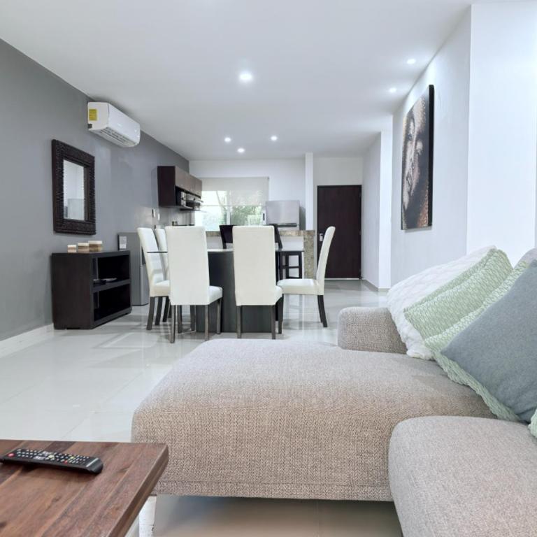 Sabbia Condos block from 5th - Appartement 2 Chambres - 27