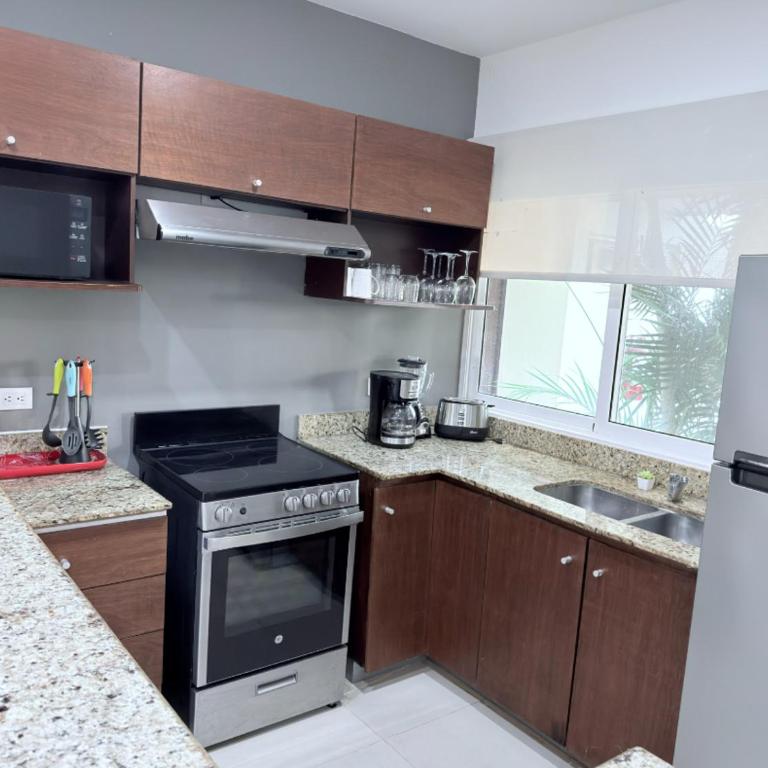 Sabbia Condos block from 5th - Appartement 2 Chambres - 34