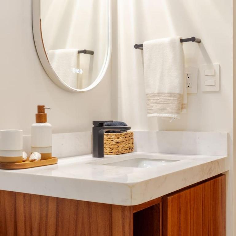 Arena Blanca 203 Downtown La Paz Luxury Condo - Apartamento - 21