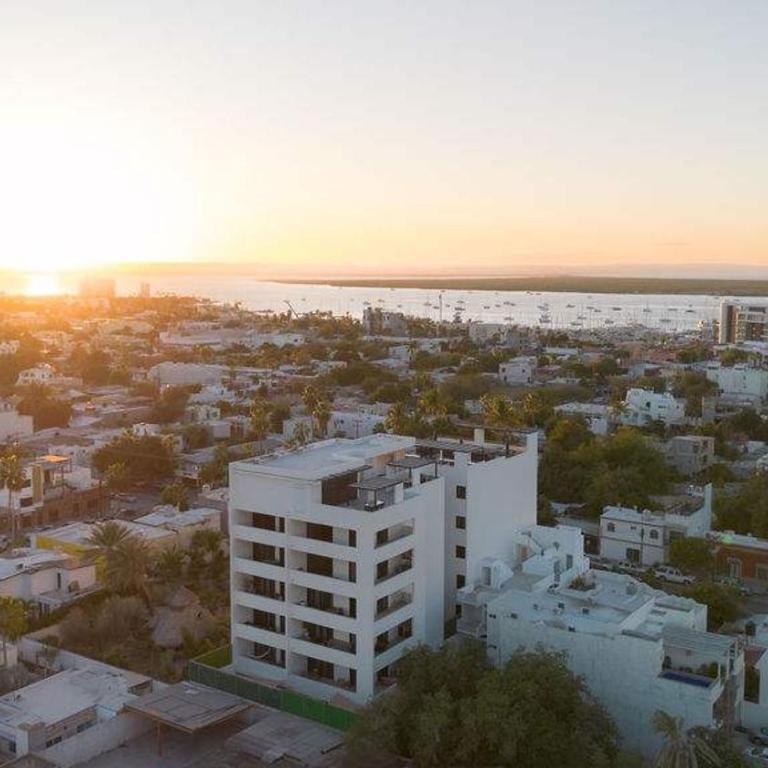 Arena Blanca 203 Downtown La Paz Luxury Condo - Apartamento - 43
