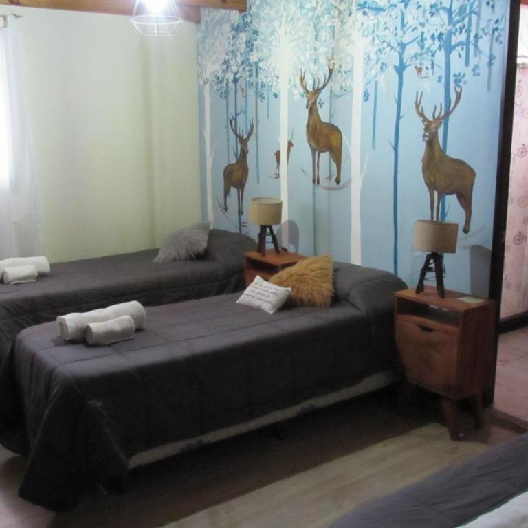 Berkana hostel Bariloche - Habitación Triple con baño - 7