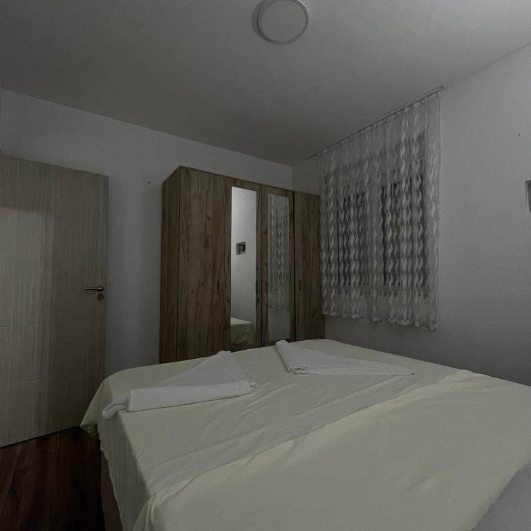 Apartmani Lutovac - Two-Bedroom Apartment - 16