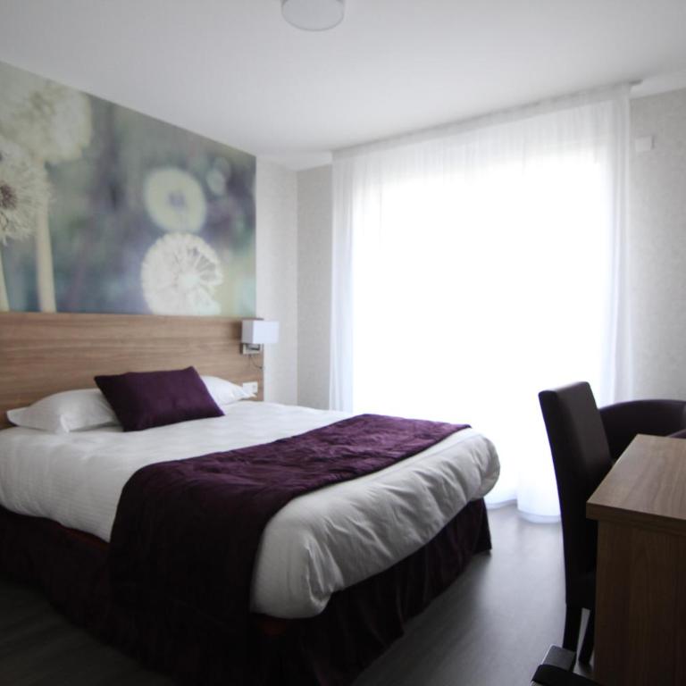 Logis Hôtel - La Chambre d'Amiens - Chambre Double avec Balcon - 4