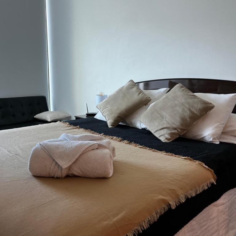 Lujoso departamento vista al mar y ciudad - Apartamento de 1 dormitorio - 4