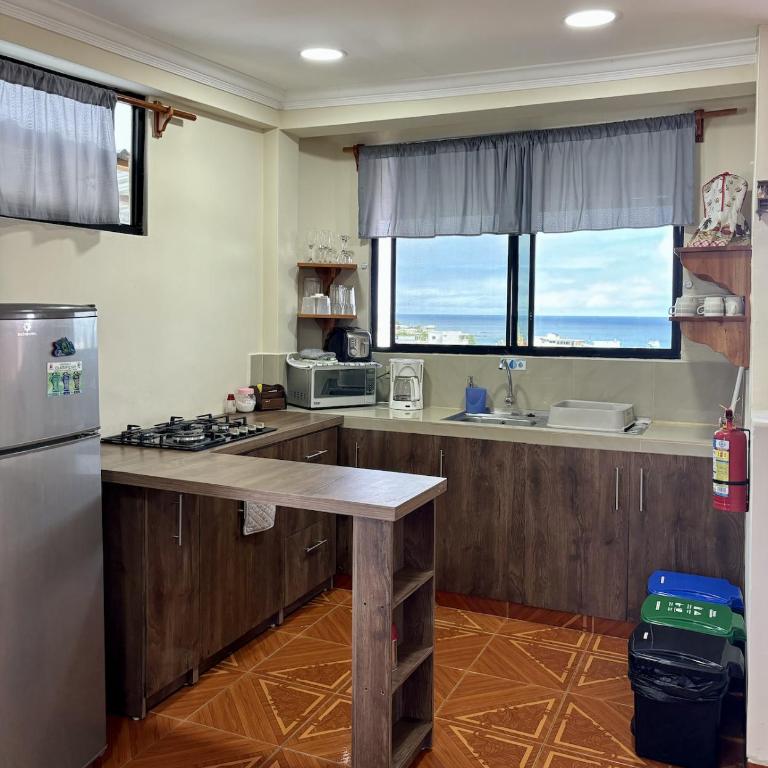 Stay With Islanders! - One-Bedroom Apartment with Balcony and Sea View - 5