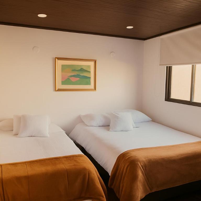 Corferias-Embajada Suites - Triple Room with Private Bathroom - 4