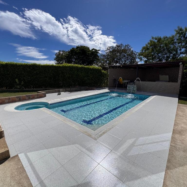 Casa Girardot Cundinamarca - Six-Bedroom House - 5