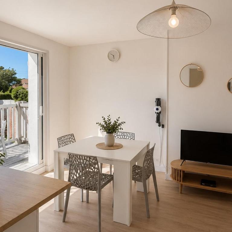Charmant T2 rénové avec balcon, parking privé, à 2 pas des plages de Capbreton pour 4 personnes - FR-1-239-1071 - Appartement 1 Chambre - 3