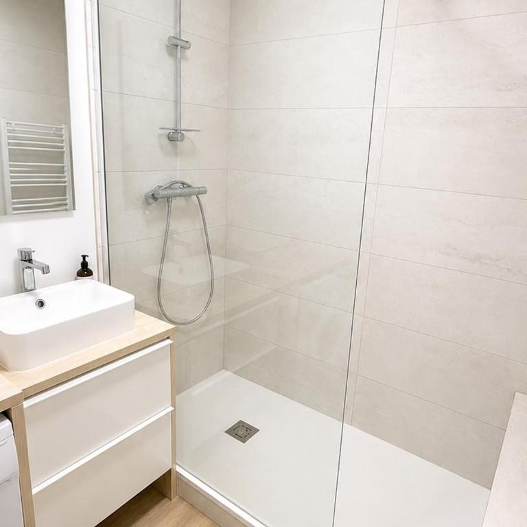 Charmant T2 rénové avec balcon, parking privé, à 2 pas des plages de Capbreton pour 4 personnes - FR-1-239-1071 - Appartement 1 Chambre - 11