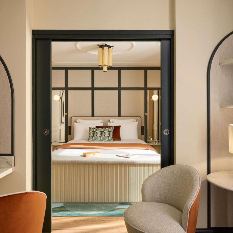 l'Echiquier Opéra Hotel Paris - MGallery Collection - Suite Lit King-Size Deluxe avec Canapé-Lit - 1