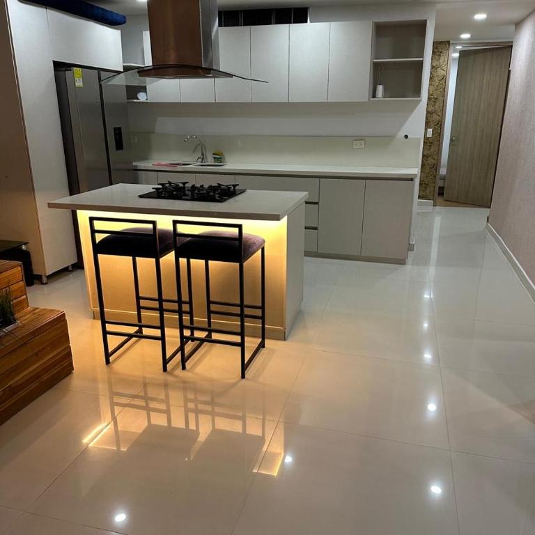Laureles de lujo - Two-Bedroom Apartment - 6
