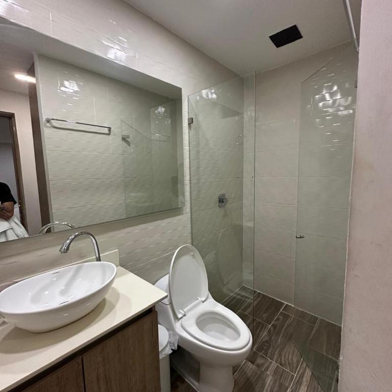 Laureles de lujo - Two-Bedroom Apartment - 17