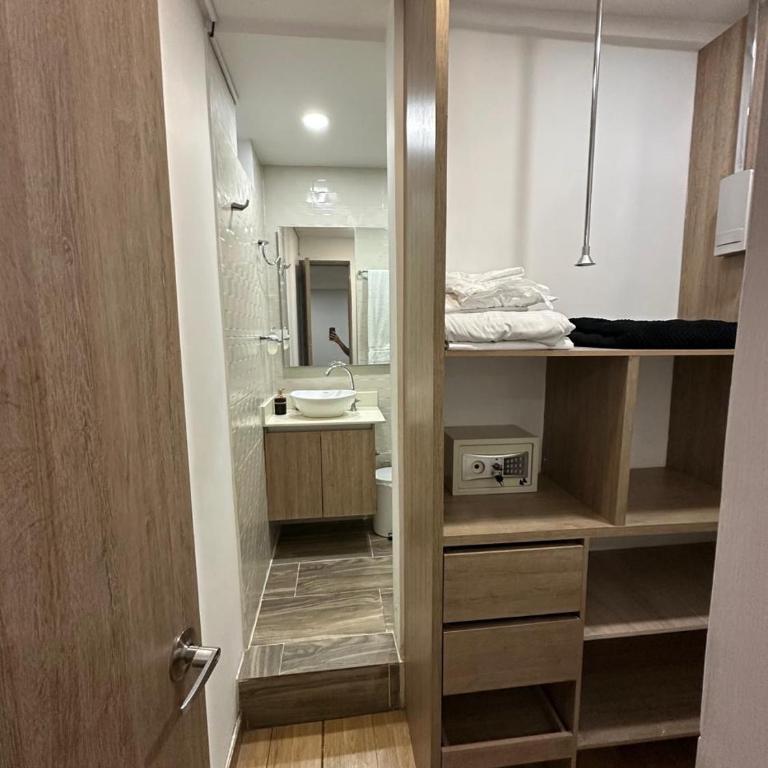 Laureles de lujo - Two-Bedroom Apartment - 25