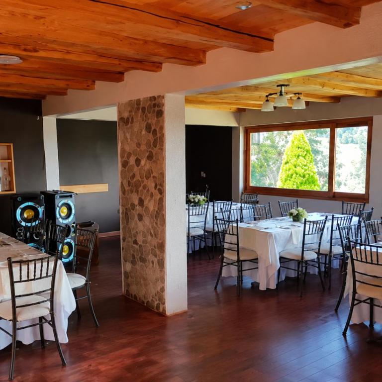 Vacaciones en Cuenca, quédate en Picota Cucho una encantadora quinta VIP con jacuzzi, turco, zona BBQ a 10km del centro de la ciudad - 20 huéspedes - 3 habitaciones - Three-Bedroom Villa - 98