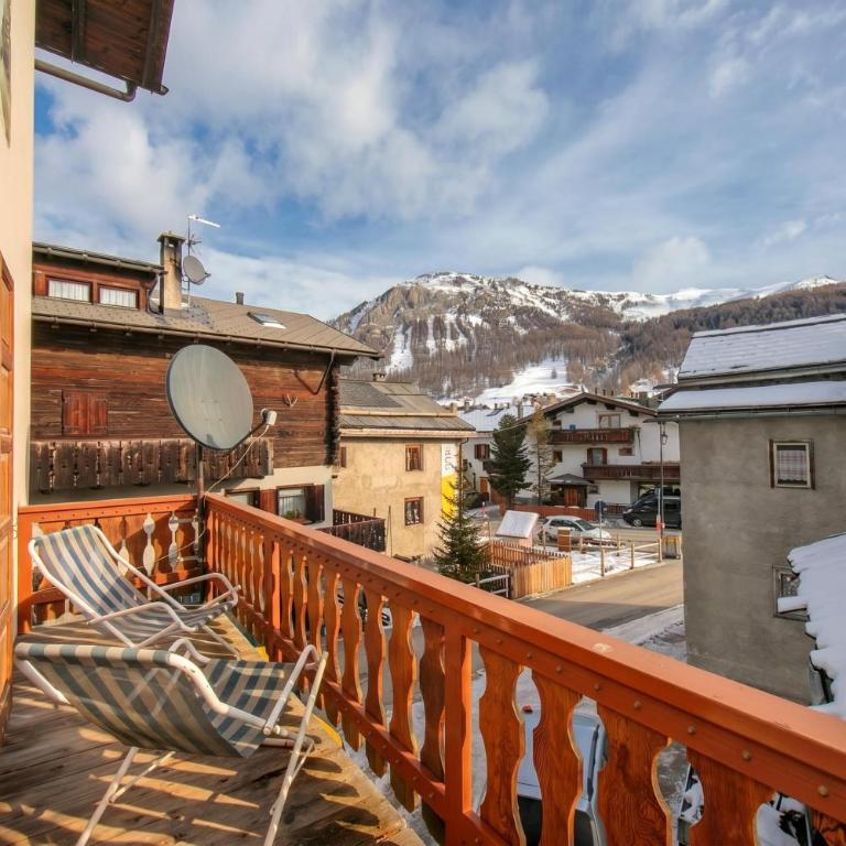 Martina Ski in - Ski out 50m - Happy Rentals - Apartment with Mountain View - 2