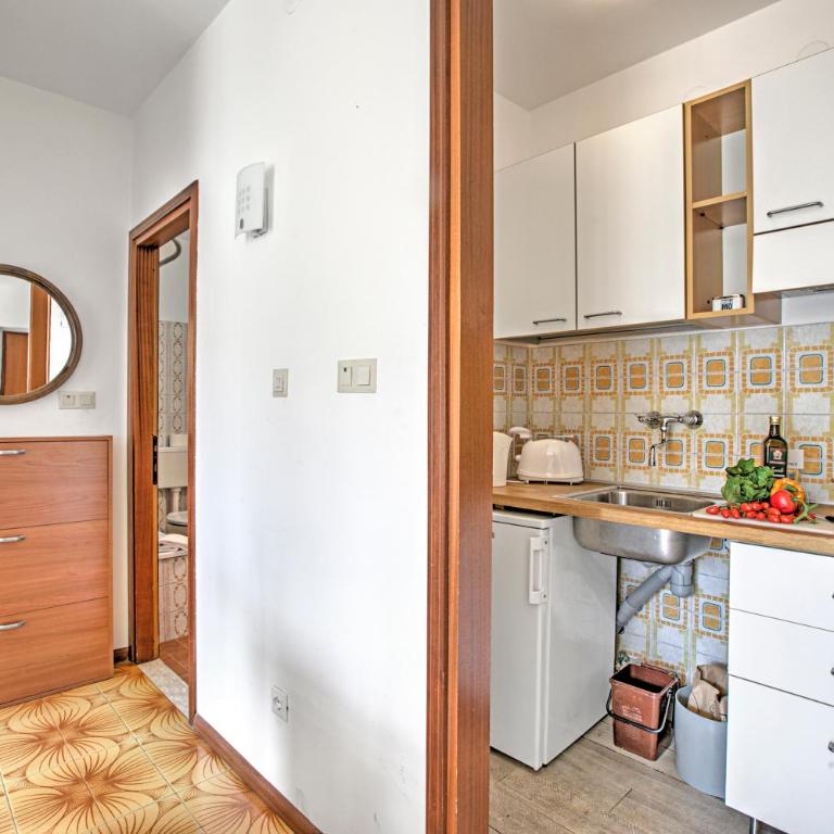 Casa Silvia 50m From The Lake - Happy Rentals - Appartamento con Balcone - 9