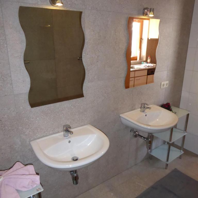 Birnhornblick - Three-Bedroom Apartment - 16