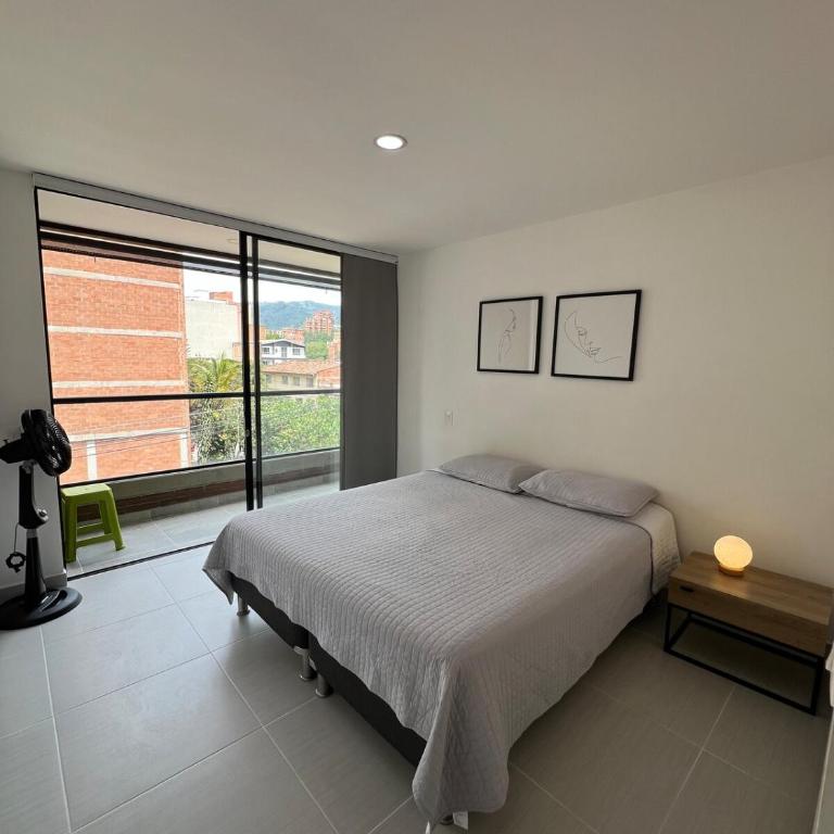 Apartment on Castellana - Two-Bedroom Apartment - 33
