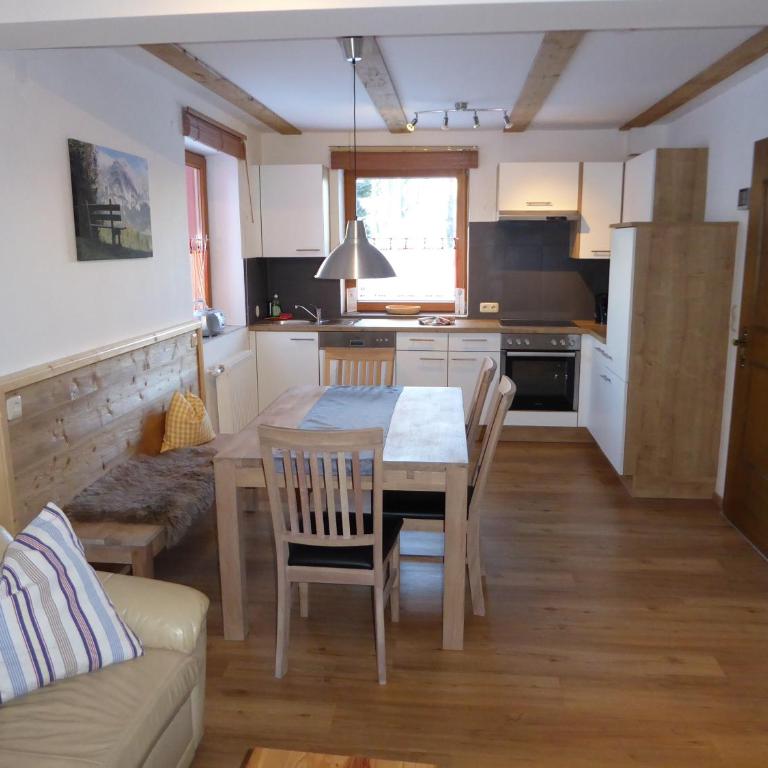 Birnhornblick - Standard Two-Bedroom Apartment - 9