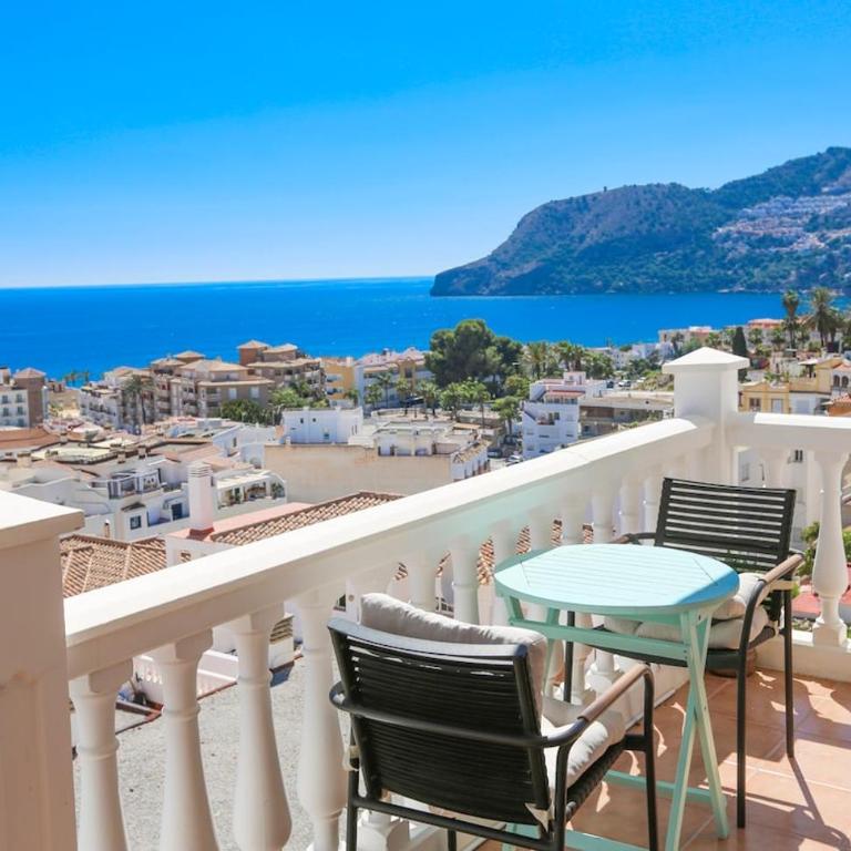 Stunning 2BR Apartment with Panoramic Sea Views - Two-Bedroom Apartment - 1