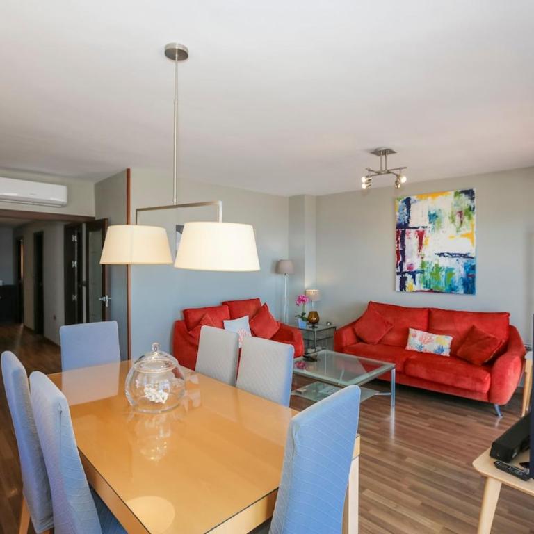 Stunning 2BR Apartment with Panoramic Sea Views - Two-Bedroom Apartment - 33
